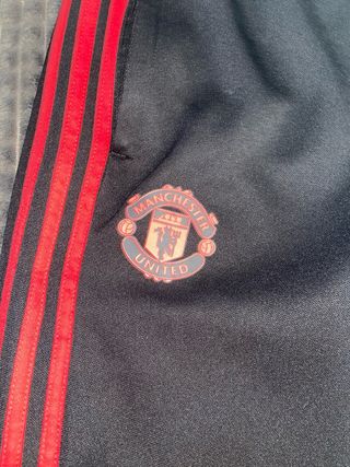 Pantalón Adidas Manchester United Negro Rojo