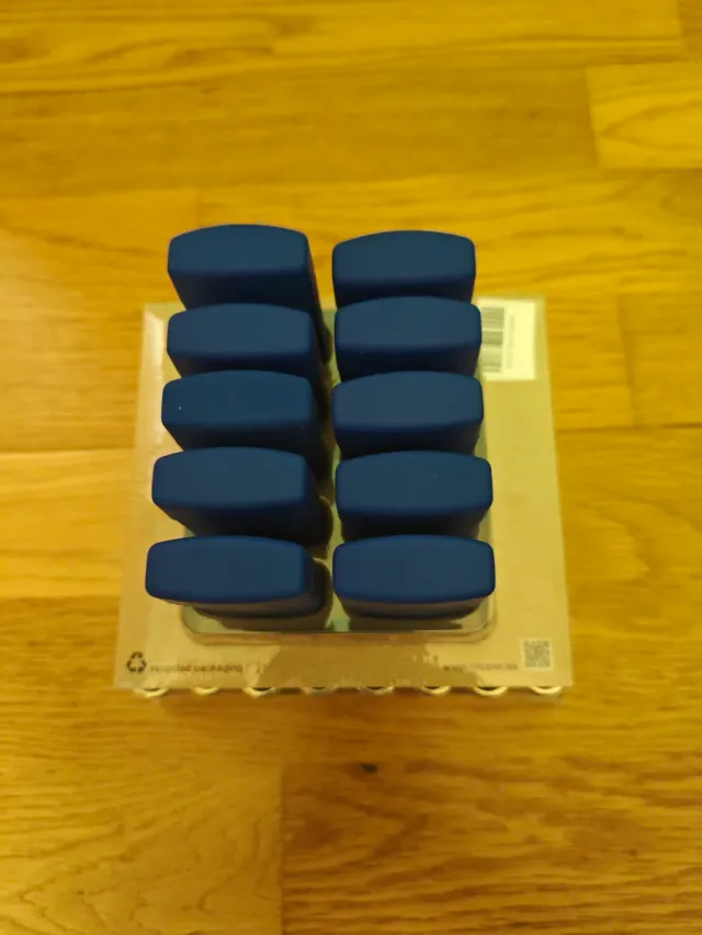 Confezione da 48 forbici tascabili + 10 accendini turbo