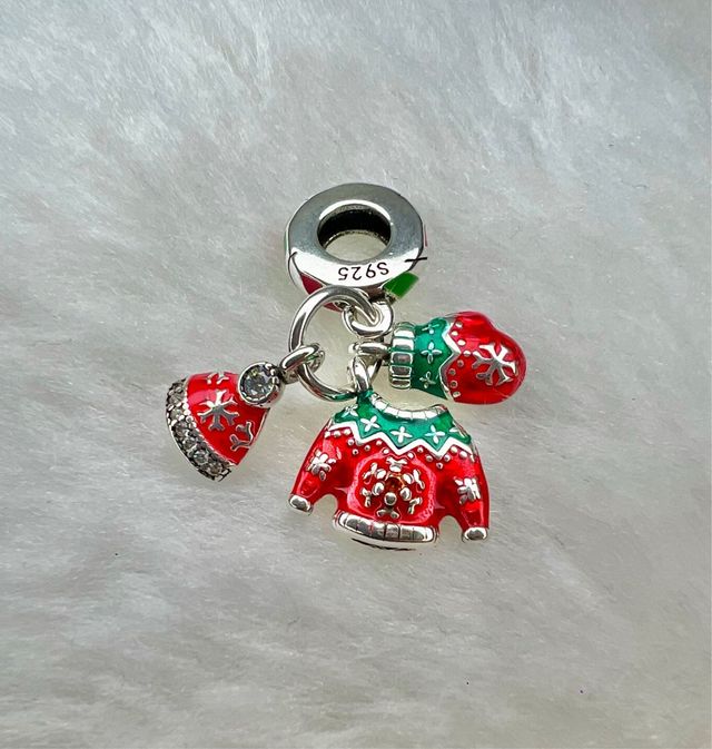 Charm de Navidad Gorro Jersey Manopla