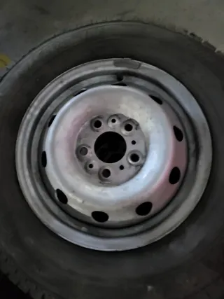 Citroen jumper Llanta 15' con Neumático 215/70/15