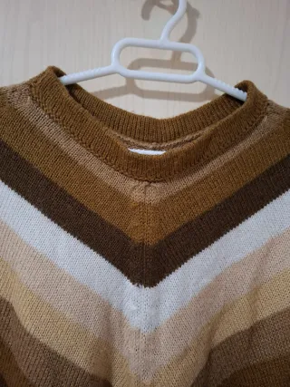 Poncho de lana con flecos