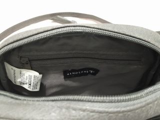 Bolso bandolera gris con trenzado