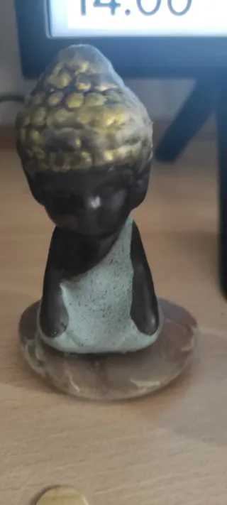 Bonsais bandeja azul y dos budas para adornar