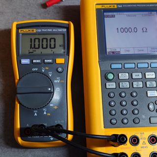 Multímetro Fluke 115 True RMS
