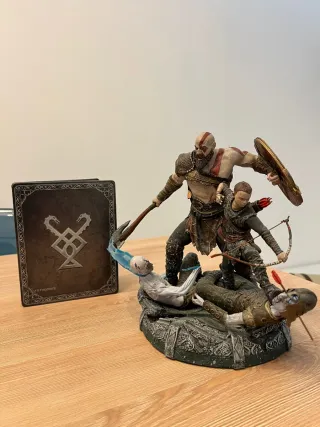God of War PS4 Juego + Figura