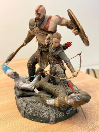 God of War PS4 Juego + Figura