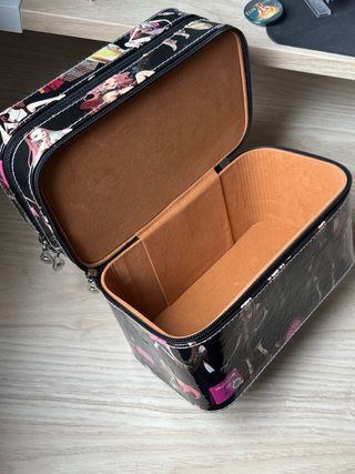 Neceser maquillaje con diseño de moda