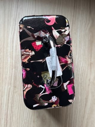 Neceser maquillaje con diseño de moda