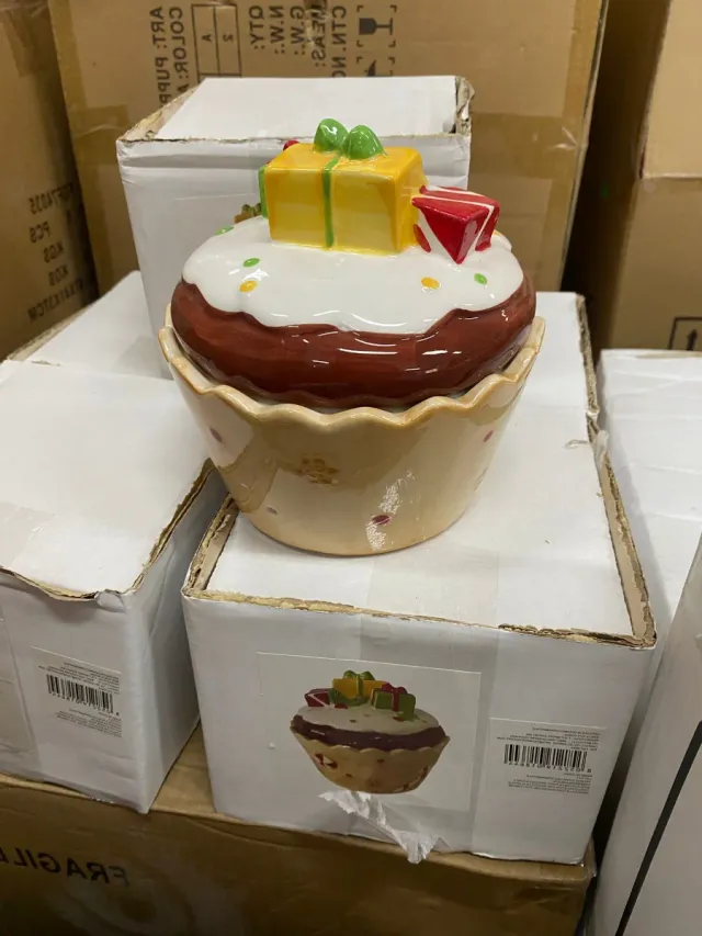Biscottiera in ceramica a forma di cupcake