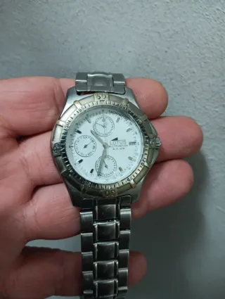 Reloj Lotus Cuarzo multifuncion blanco y plateado