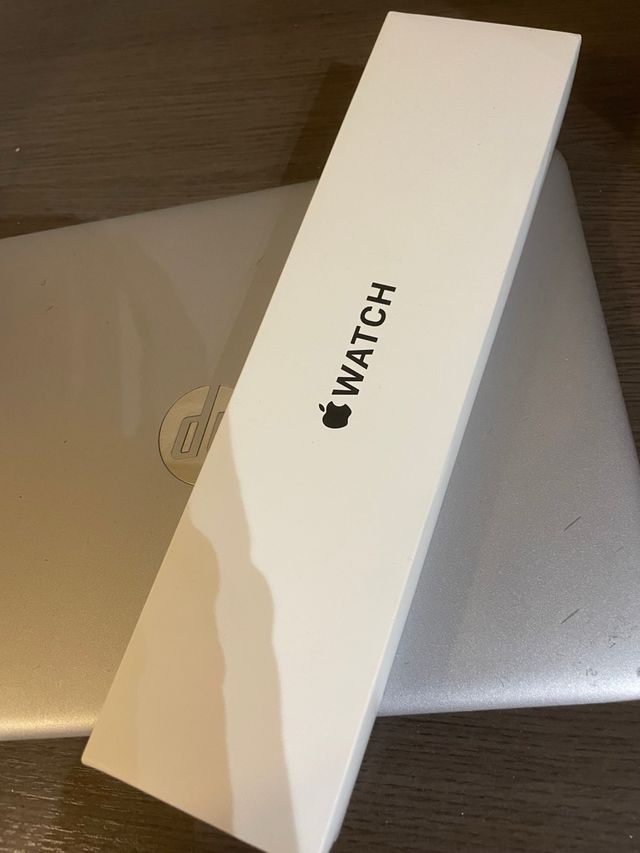 Caja Apple Watch SE 44mm