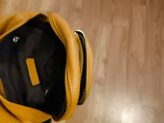 Bolso Mochila Amarillo 30x22x7