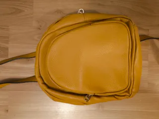 Bolso Mochila Amarillo 30x22x7