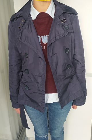 (PERFECTA) Gabardina corta azul