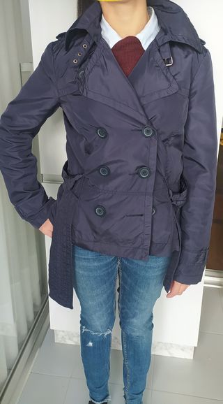 (PERFECTA) Gabardina corta azul