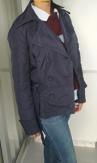 (PERFECTA) Gabardina corta azul
