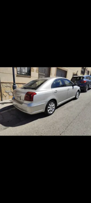 Toyota Avensis 2005