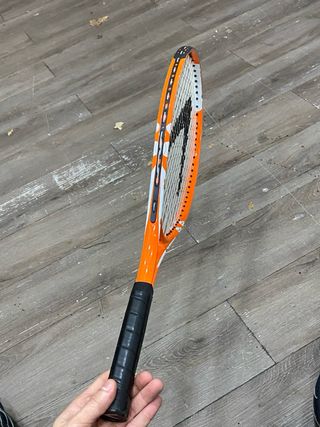 Raqueta de tenis naranja