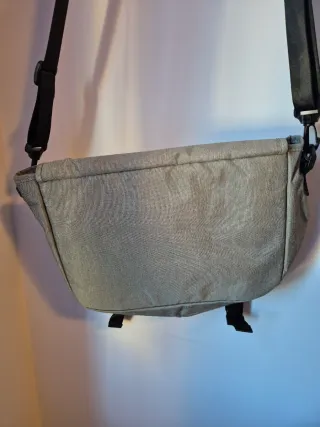 Borsa a tracolla grigia