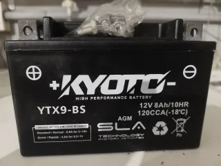 Batería KYOTO YTX9-BS 12V 8Ah AGM