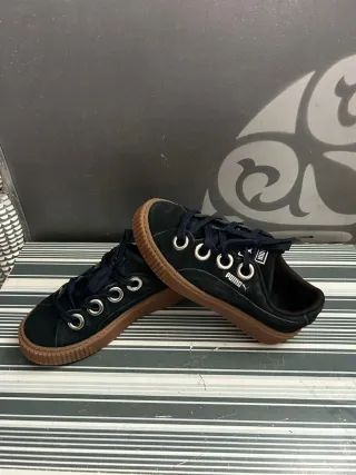 Zapatillas Puma Platform Kiss Suede talla 35.5