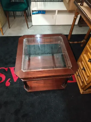 Mesita auxiliar madera y cristal