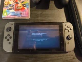 Nintendo Switch + Funda + Mario Kart 8 Deluxe