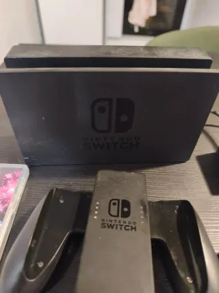 Nintendo Switch + Funda + Mario Kart 8 Deluxe