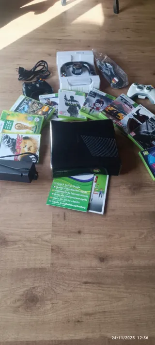 Xbox 360 Slim 500GB + 10 juegos + 2 mandos+volante