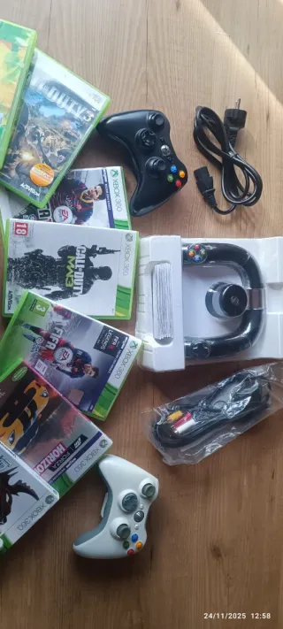 Xbox 360 Slim 500GB + 10 juegos + 2 mandos+volante