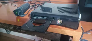 Xbox 360 Slim 500GB + 10 juegos + 2 mandos+volante