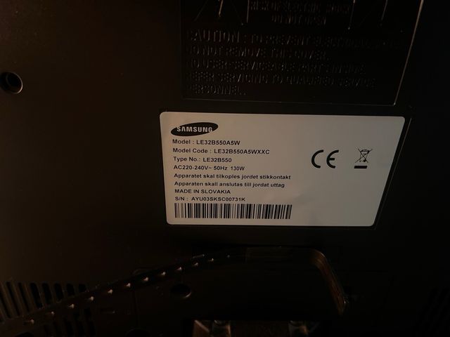 Samsung TV 32” Full HD LE32B - impecable.