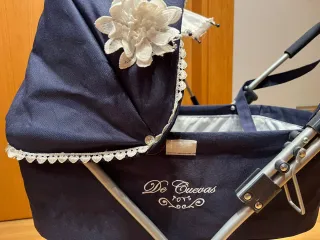 Coche de muñecas de Cuevas toys