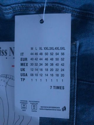 Pantalones vaqueros acampanados