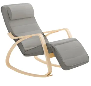 Mecedora con reposapiés ajustable