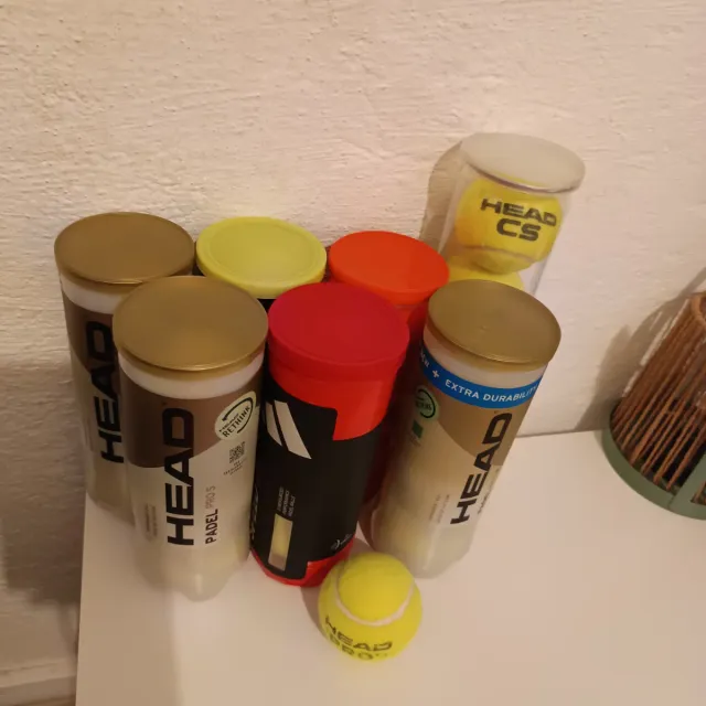 23 pelotas de pádel varias (Usadas)