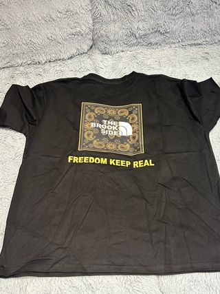 Camiseta The North Face Negra