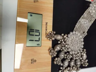 Antiguo collar bib necklace de plata maciza.