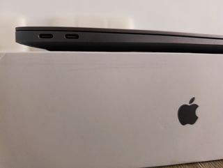 MacBook Air M1 (2020) – 16 GB RAM / 256 GB SSD