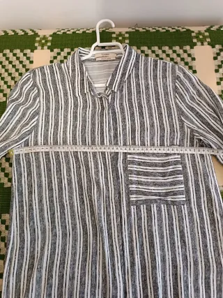 Blusa Pull and Bear rayas negras y blancas