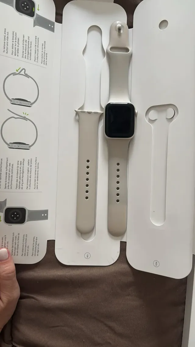 Apple Watch SE Argento/beige