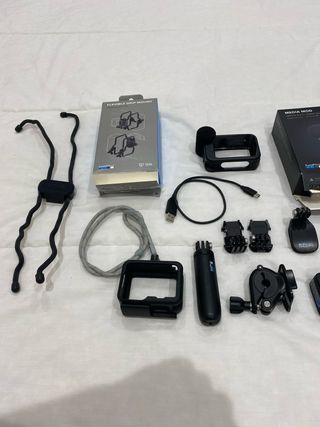 GoPro Hero 10 Black + Accessori