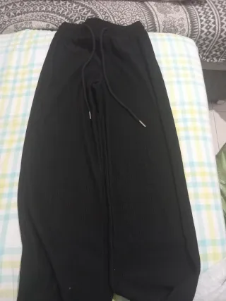 Calças confortáveis pretas e verdes