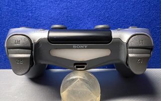 Mando Dualshock 4 v2 God of War gris plata PS4