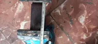 Tornillo de banco azul