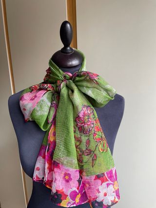 Fular pañuelo seda lino flores