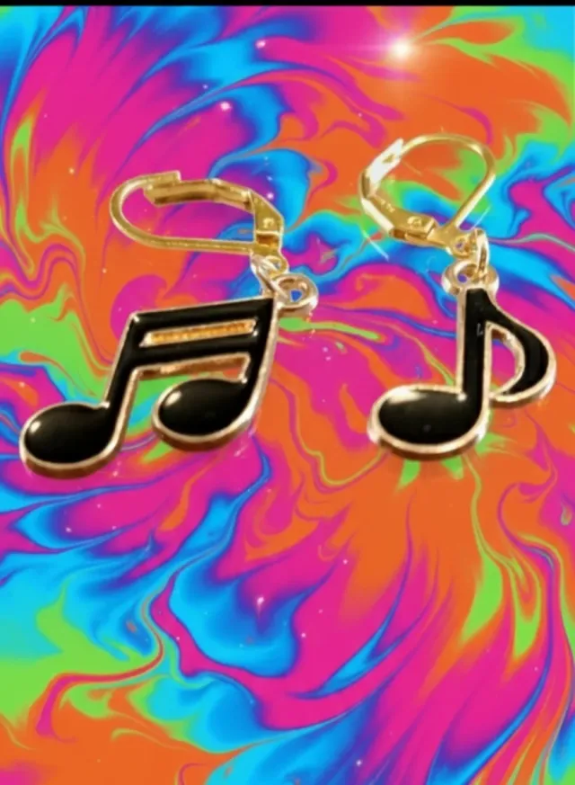 Pendientes notas musicales dorados y negros