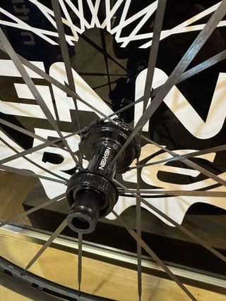 Ruedas Newmen Streem Vonoa 35/38