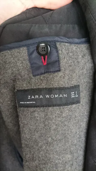 Abrigo gabardina Zara negro