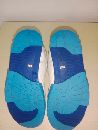 Zapatillas Nike Air Trainer 1 Blancas y Azules